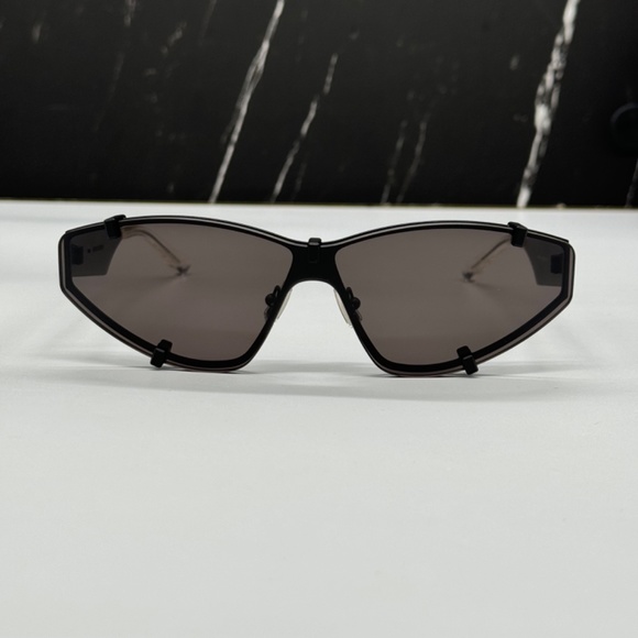 NEW BV1165S 002 BOTTEGA VENETA BLACK WOMEN BOTTEGA VENETA SUNGLASSES - Picture 5 of 12